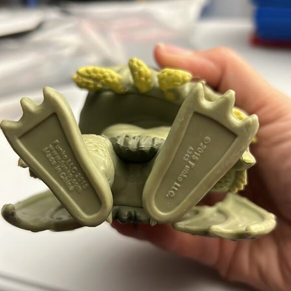 Funko POP Literature: HP Lovecraft Cthulhu Action Figure - Picture 8 of 8